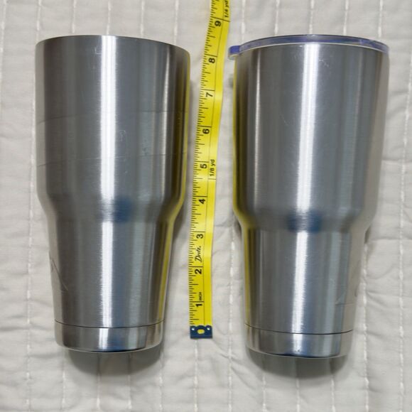 2 Ozark Trail 30 Ounce Tumblers And 1 Stainless 20 Ounce Tumbler +2 Yeti Lids - Picture 4 of 6